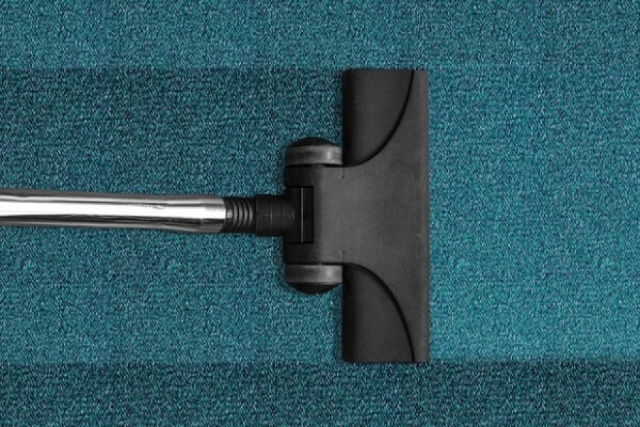 Powerful central vacuum for carpet and hard flooring